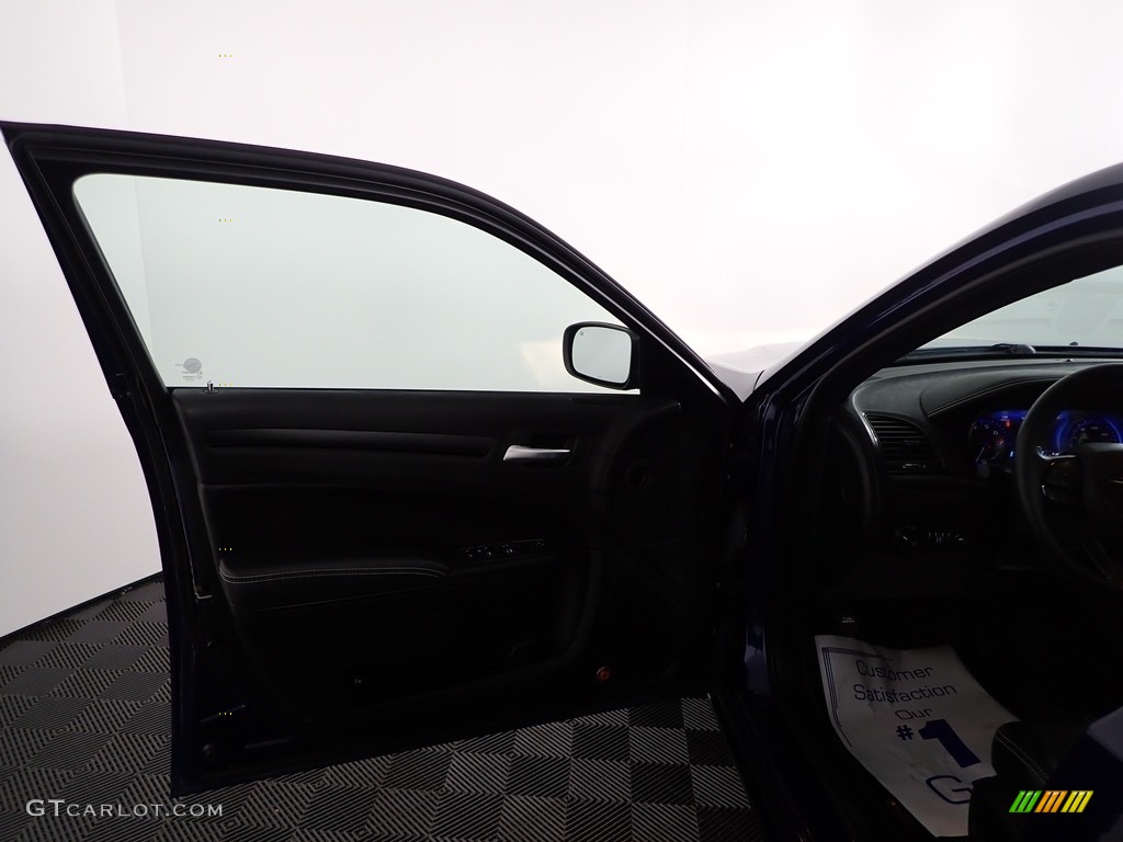 2016 300 S AWD - Jazz Blue Pearl / Black photo #13