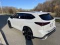 2022 Wind Chill Pearl Toyota Highlander XSE AWD  photo #2