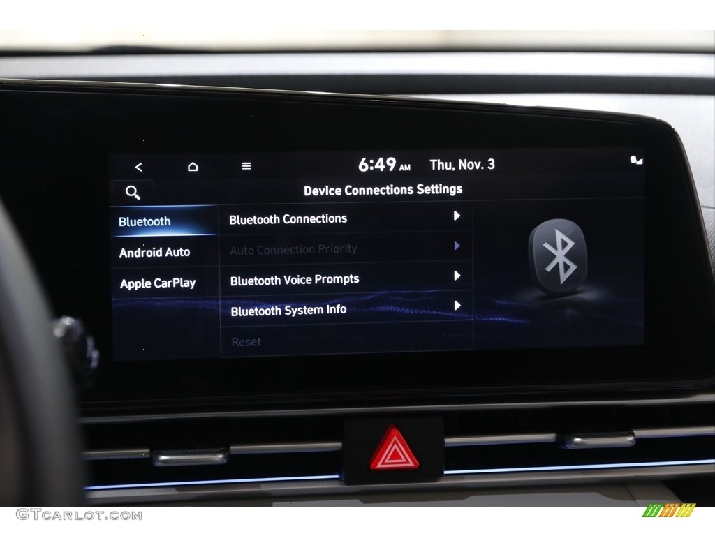 2021 Hyundai Elantra Limited Controls Photo #145120938
