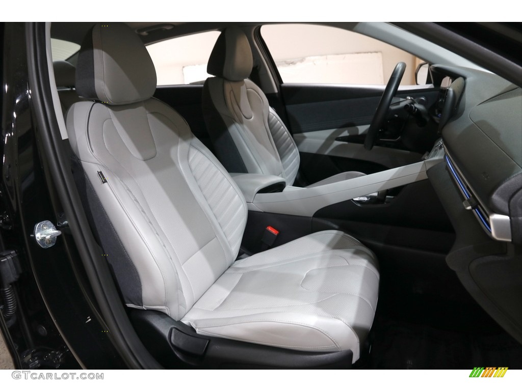 2021 Hyundai Elantra Limited Front Seat Photos