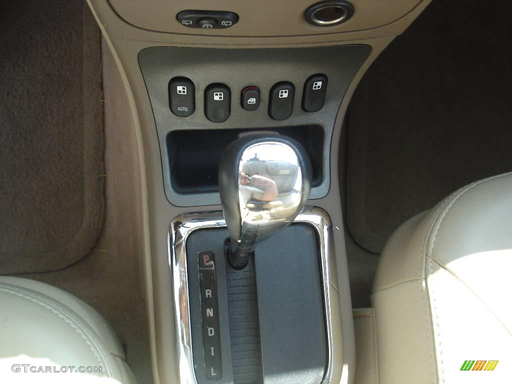 2008 HHR LT - Summit White / Cashmere Beige photo #27