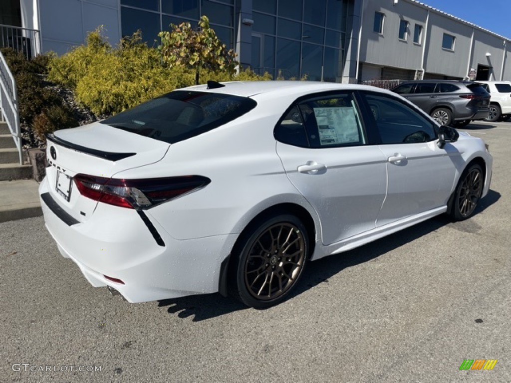 2023 Camry SE Nightshade - Ice Cap / Black photo #9