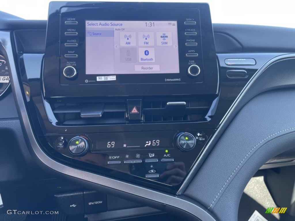 2023 Camry SE Nightshade - Ice Cap / Black photo #12