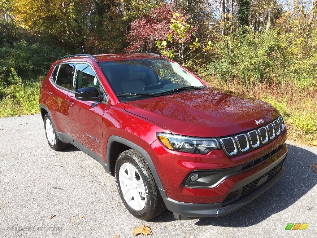 Velvet Red Pearl 2022 Jeep Compass Latitude Exterior Photo #145125249