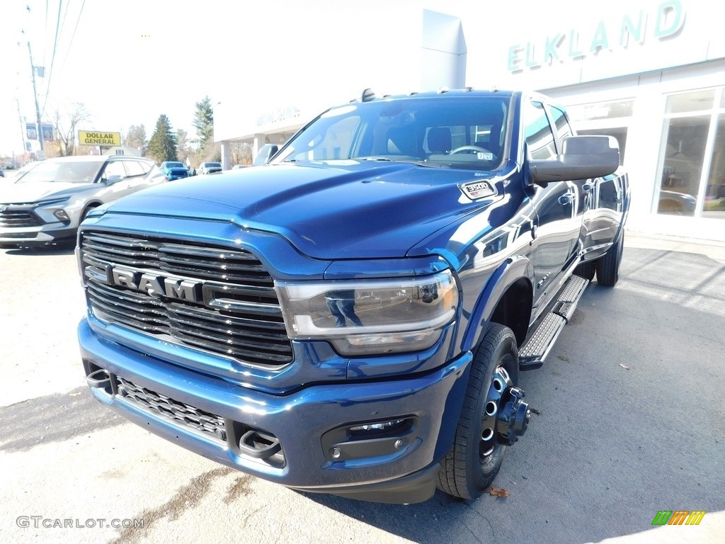 2022 3500 Laramie Crew Cab 4x4 - Patriot Blue Pearl / Black photo #12