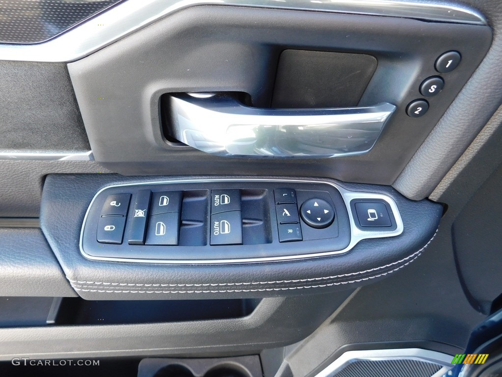 2022 3500 Laramie Crew Cab 4x4 - Patriot Blue Pearl / Black photo #22