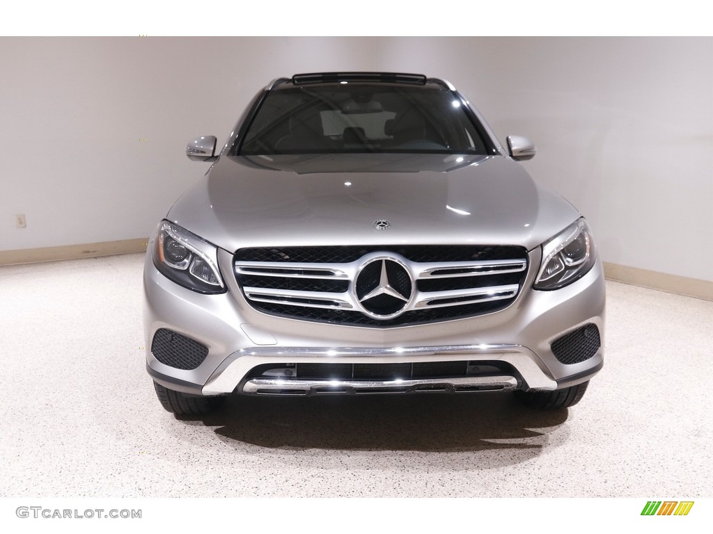 2019 GLC 300 4Matic - Mojave Silver Metallic / Black photo #2