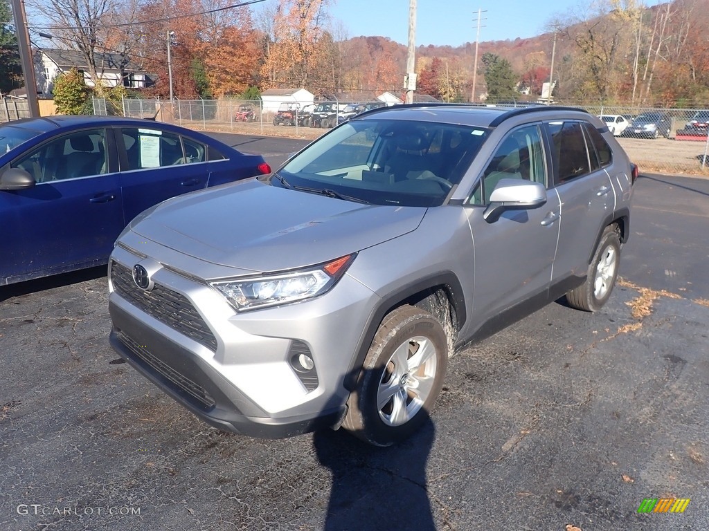2019 RAV4 XLE - Silver Sky Metallic / Light Gray photo #7
