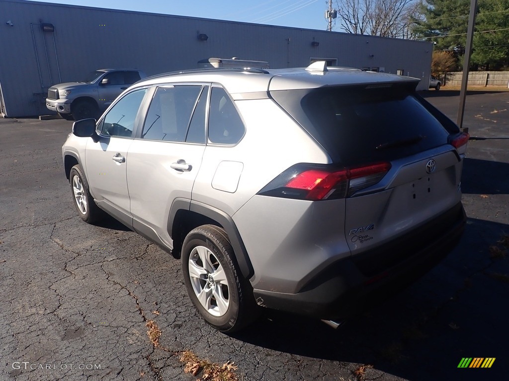 2019 RAV4 XLE - Silver Sky Metallic / Light Gray photo #8