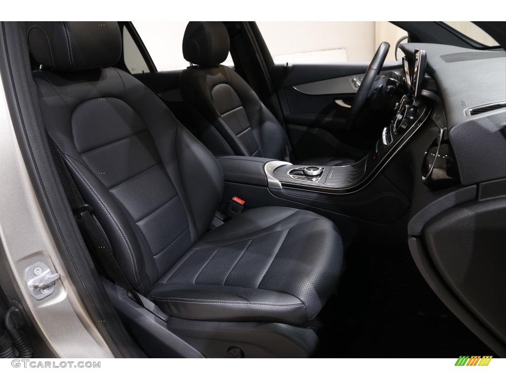 2019 GLC 300 4Matic - Mojave Silver Metallic / Black photo #17