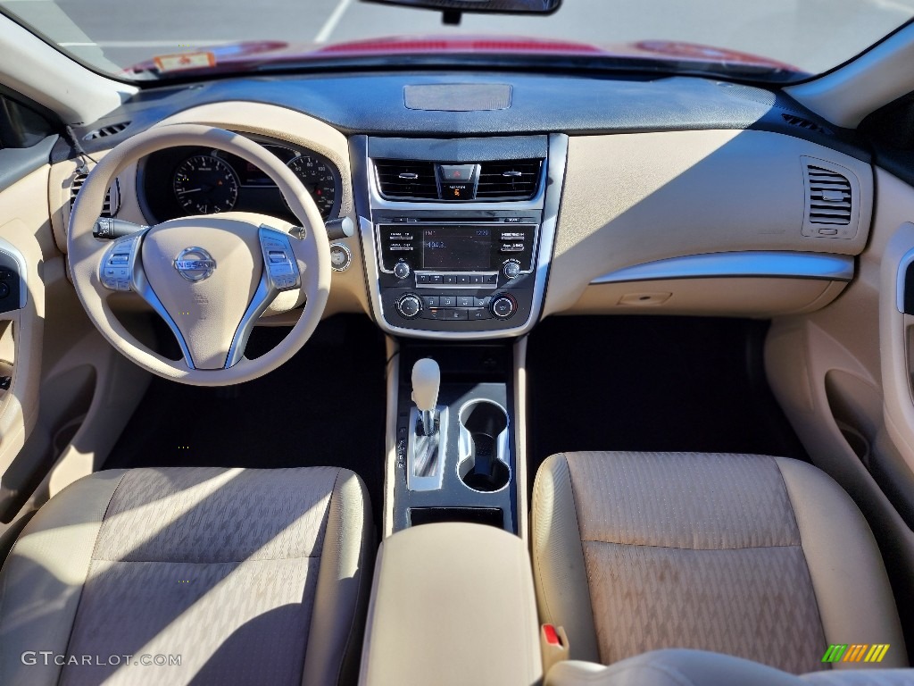 2016 Altima 2.5 S - Cayenne Red / Beige photo #12