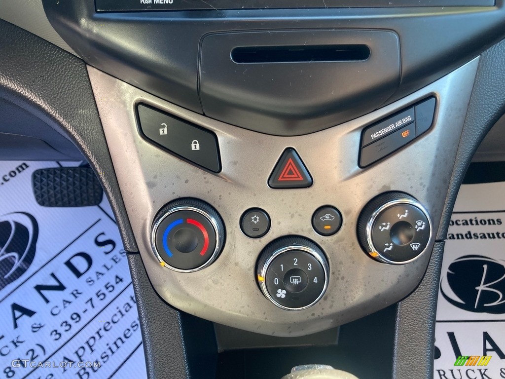 2016 Sonic LS Hatchback - Summit White / Jet Black/Dark Titanium photo #20