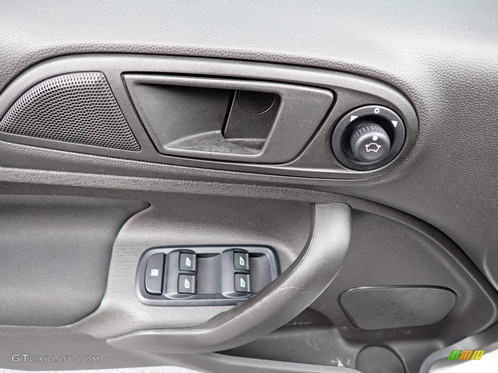 2019 Ford Fiesta ST-Line Hatchback Door Panel Photos