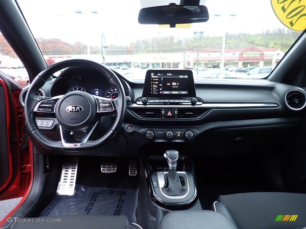 2020 Kia Forte GT-Line Dashboard Photos