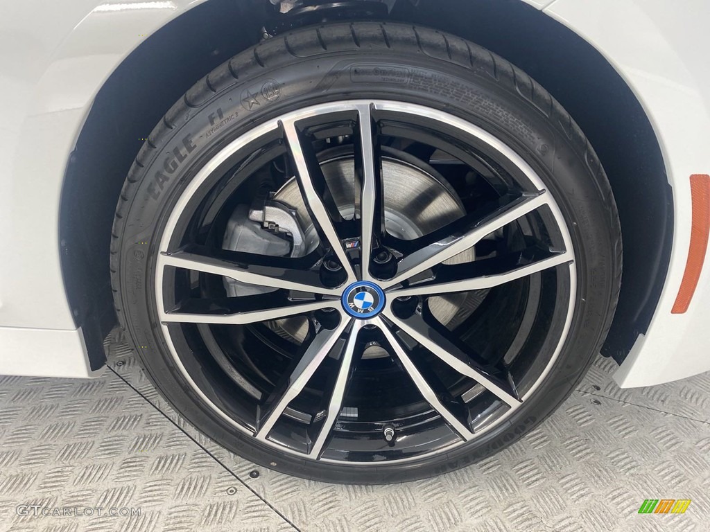 2023 BMW 3 Series 330e Sedan Wheel Photo #145130766