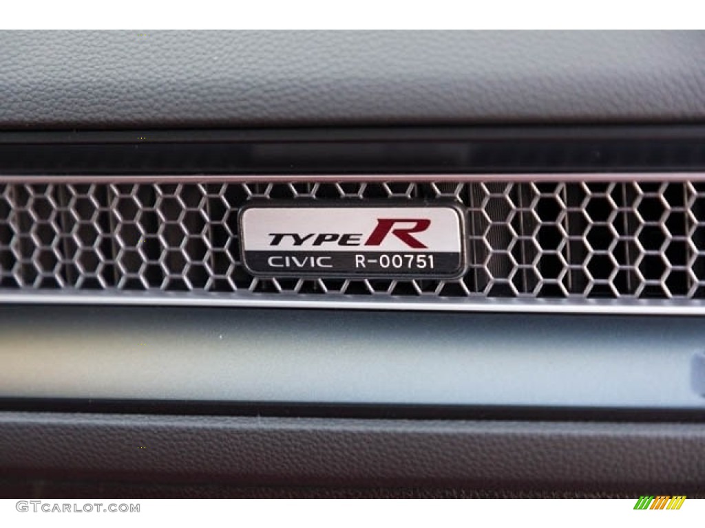 2023 Honda Civic Type R Marks and Logos Photo #145131598