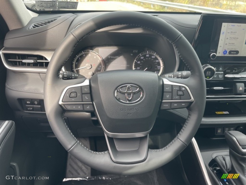2023 Toyota Highlander XLE Black Steering Wheel Photo #145132720