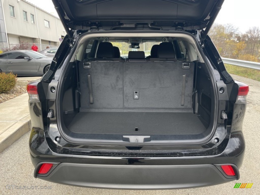 2023 Toyota Highlander LE Trunk Photo #145133597