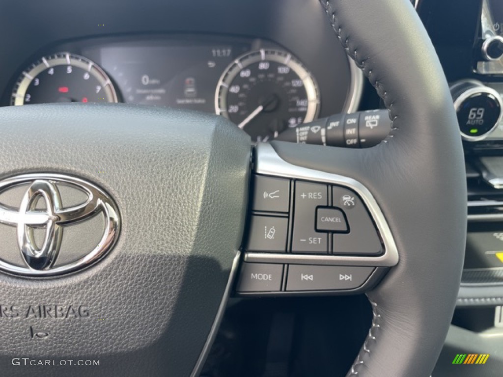 2023 Toyota Highlander XLE Black Steering Wheel Photo #145134044