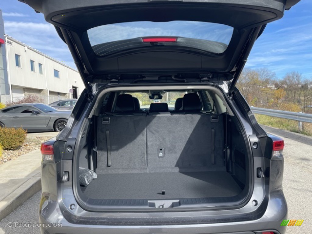 2023 Toyota Highlander XLE Trunk Photo #145134182