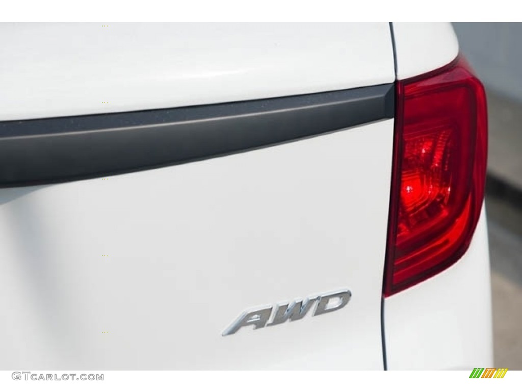 2023 Honda Passport EX-L AWD Marks and Logos Photo #145134482