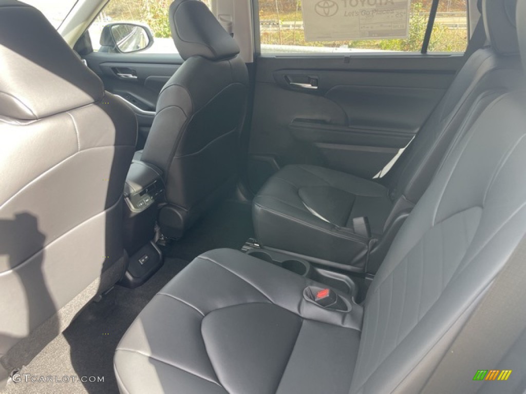 2023 Toyota Highlander XLE Rear Seat Photo #145134590
