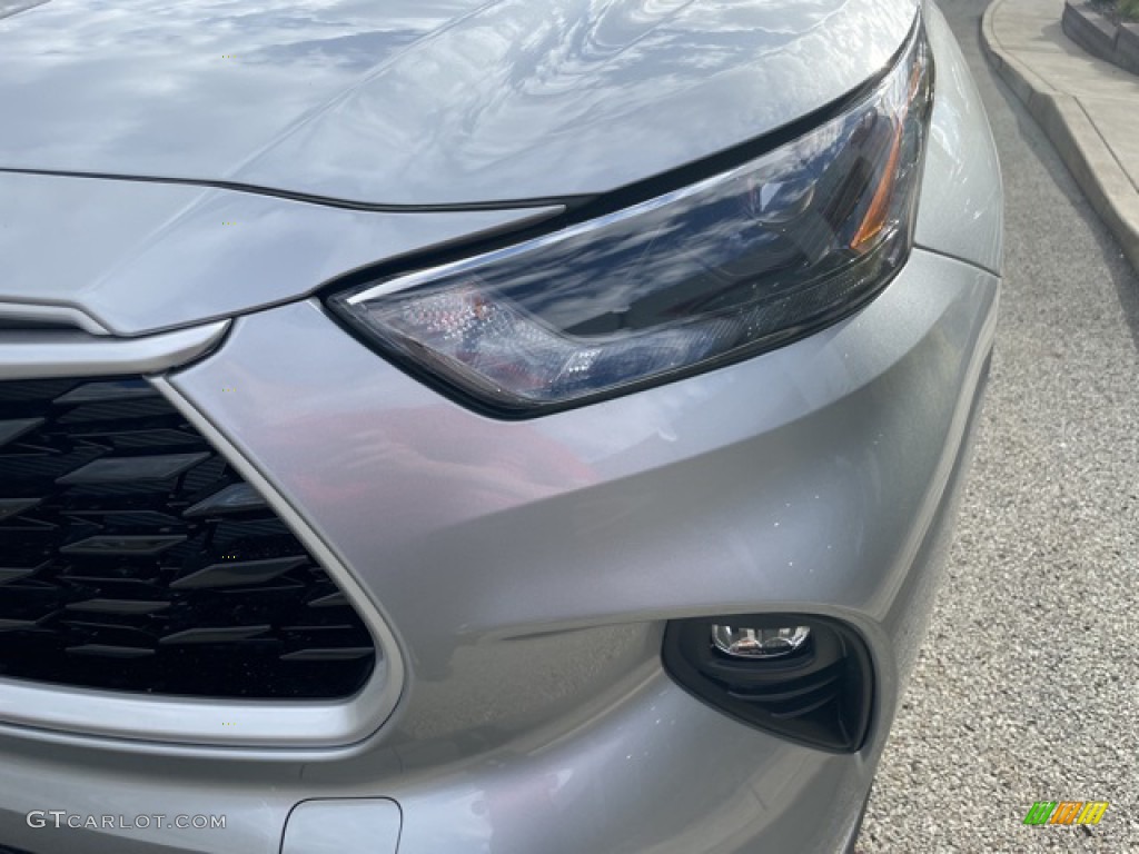 2023 Highlander XLE - Celestial Silver Metallic / Black photo #25