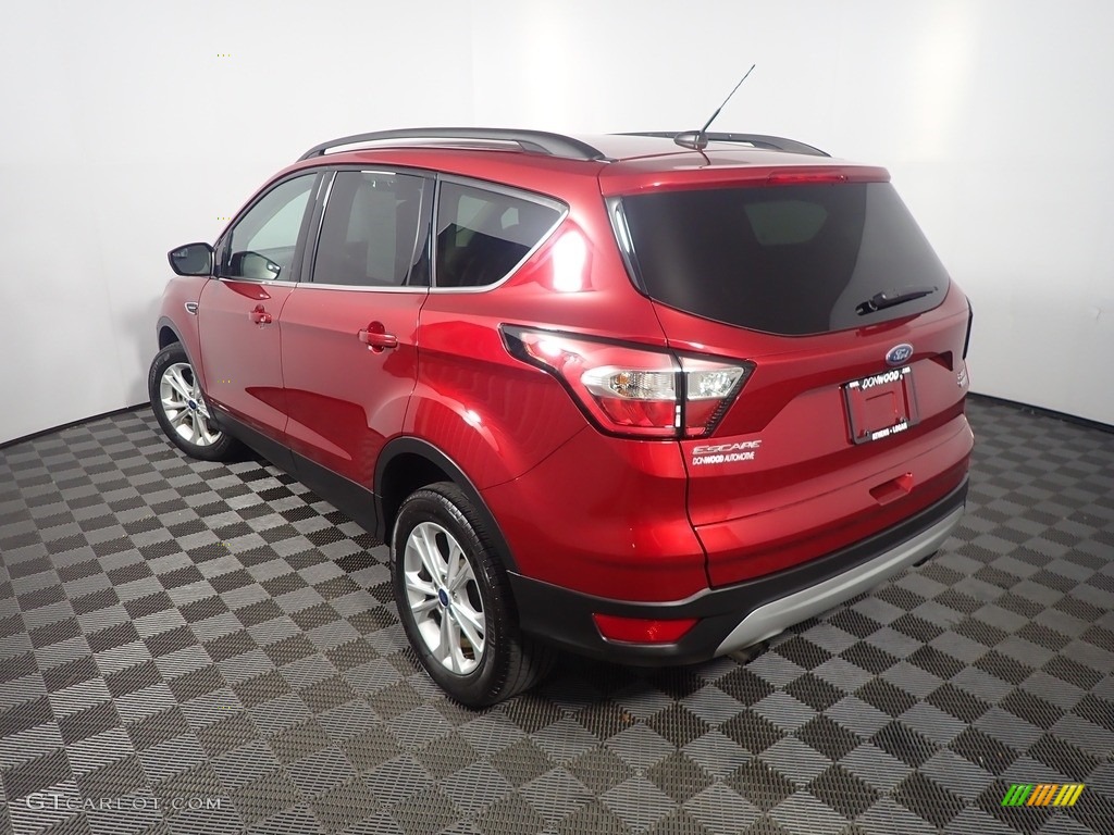 2018 Escape SE 4WD - Ruby Red / Charcoal Black photo #12