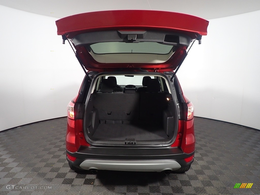 2018 Escape SE 4WD - Ruby Red / Charcoal Black photo #14