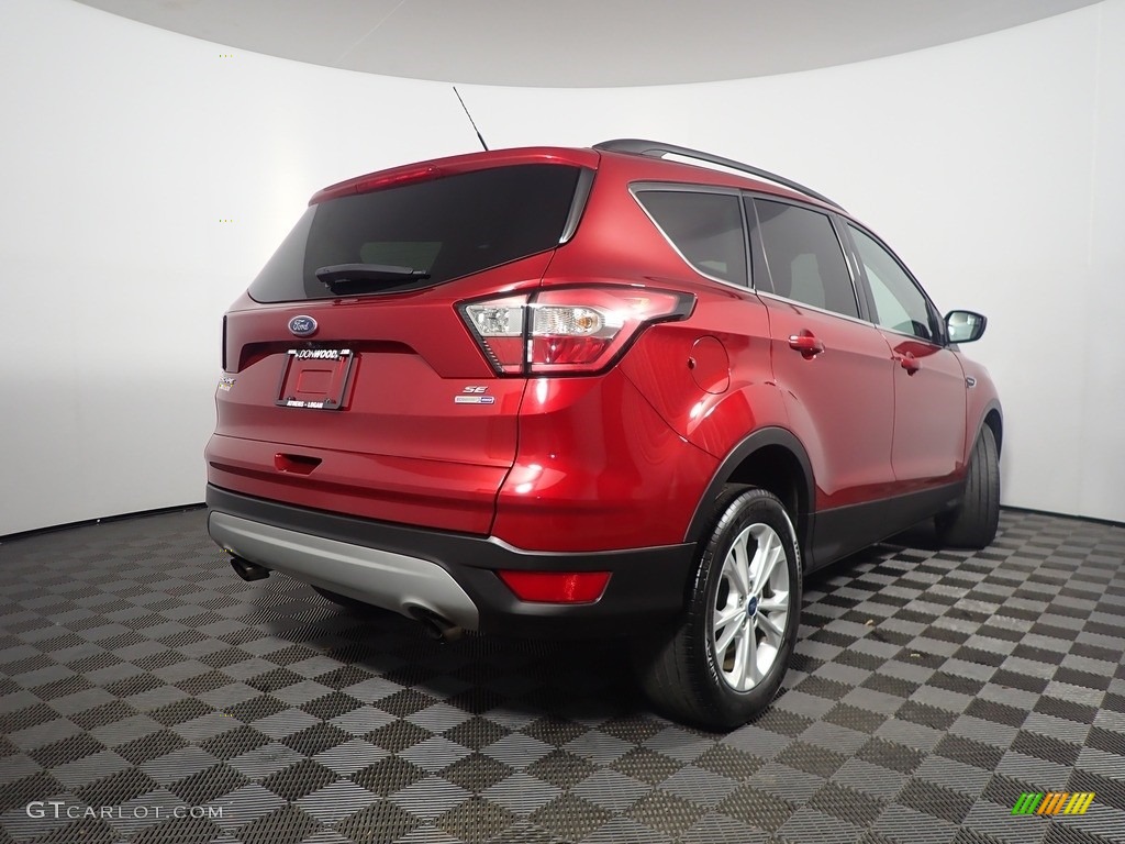 2018 Escape SE 4WD - Ruby Red / Charcoal Black photo #16