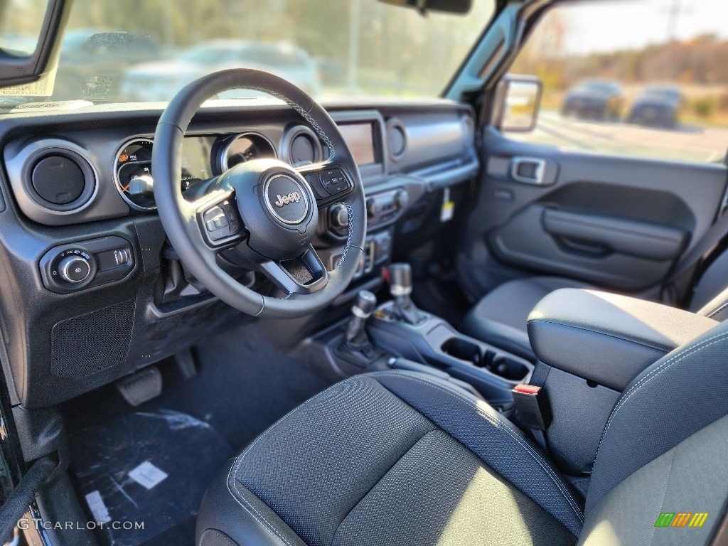 2023 Wrangler Freedom Edition 4x4 - Black / Black photo #7