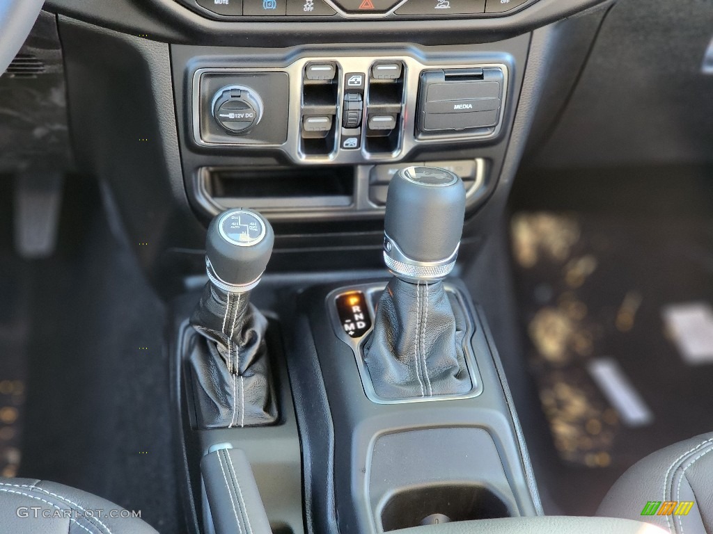 2023 Jeep Wrangler Unlimited Sahara 4XE Hybrid 8 Speed Automatic Transmission Photo #145138248