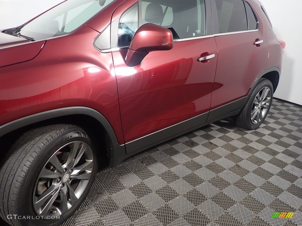 2017 Trax Premier AWD - Crimson Metallic / Jet Black photo #10