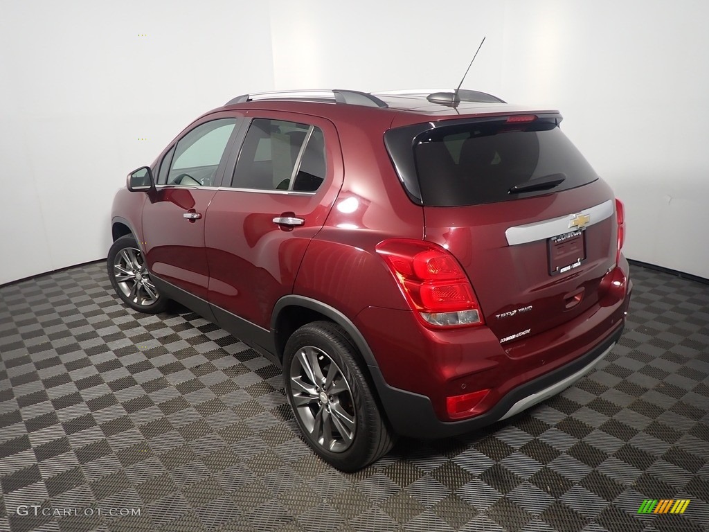 2017 Trax Premier AWD - Crimson Metallic / Jet Black photo #12
