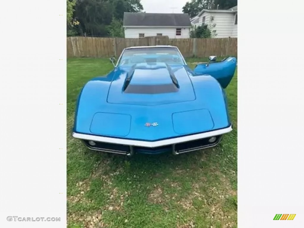 LeMans Blue Chevrolet Corvette