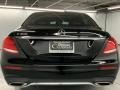 Black - E 300 Sedan Photo No. 7