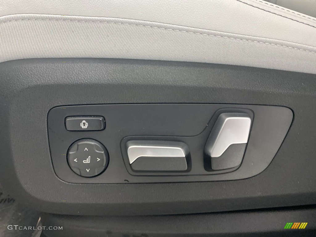 2023 BMW X5 xDrive45e Controls Photo #145145370