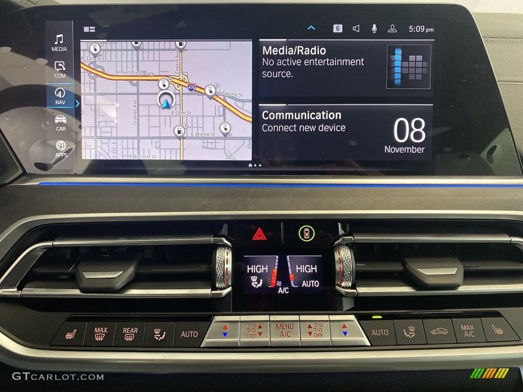 2023 BMW X5 xDrive45e Controls Photo #145145535