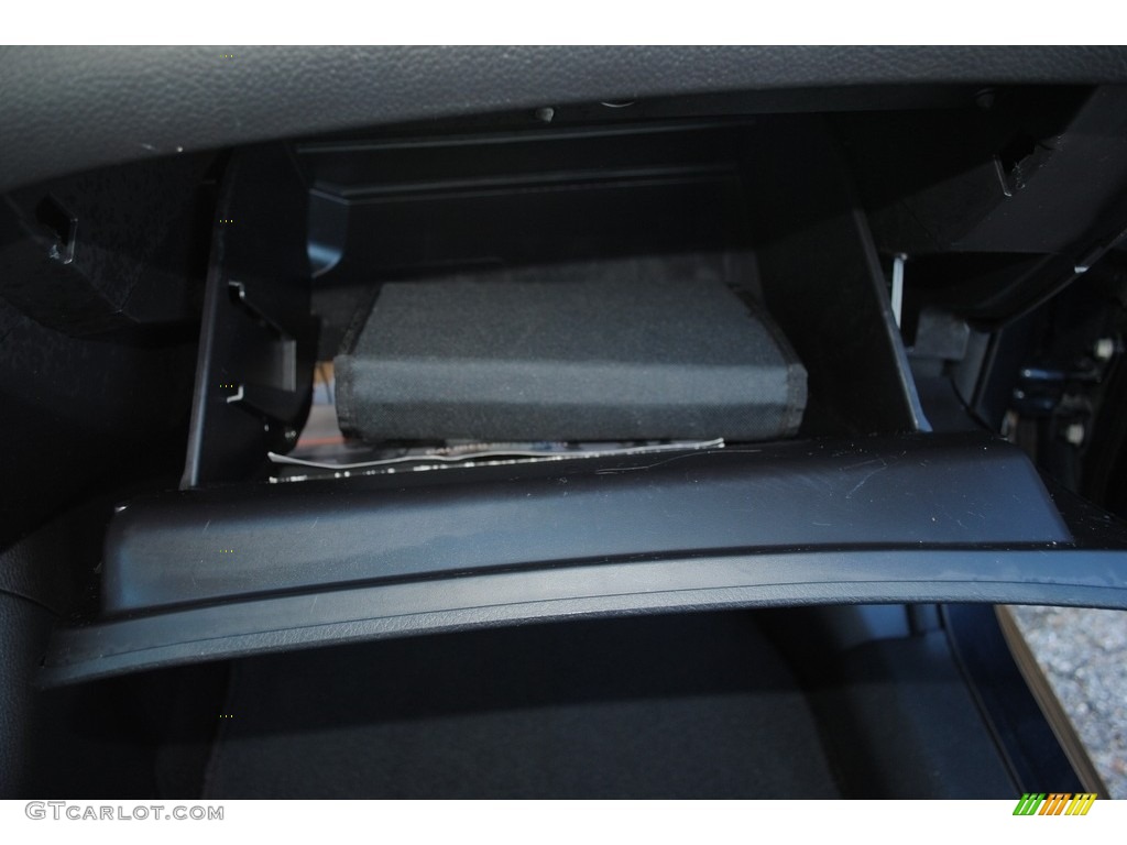 2016 Rogue SL - Arctic Blue Metallic / Charcoal photo #30
