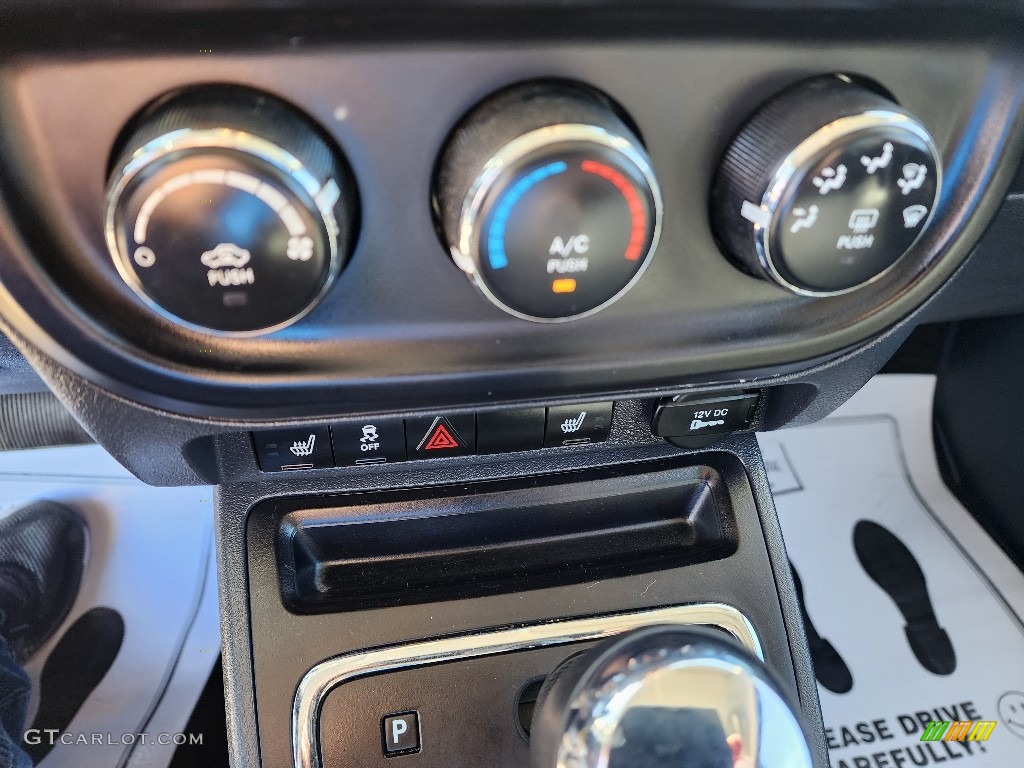 2015 Patriot High Altitude 4x4 - Bright White / Dark Slate Gray/Light Pebble Beige photo #11