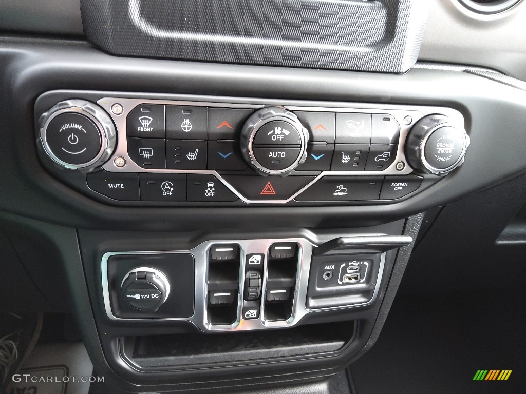 2023 Jeep Wrangler Unlimited Freedom Edition 4x4 Controls Photos