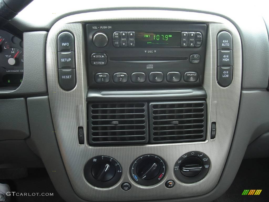 2005 Explorer XLT 4x4 - Mineral Grey Metallic / Graphite photo #28