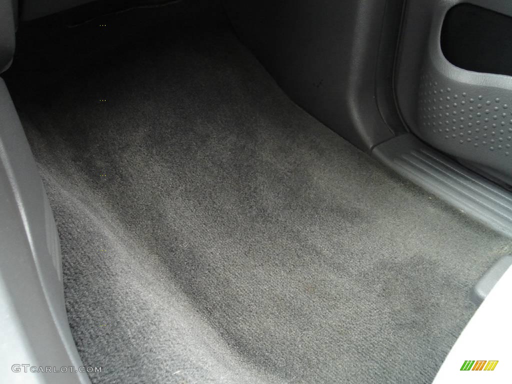 2005 Explorer XLT 4x4 - Mineral Grey Metallic / Graphite photo #30