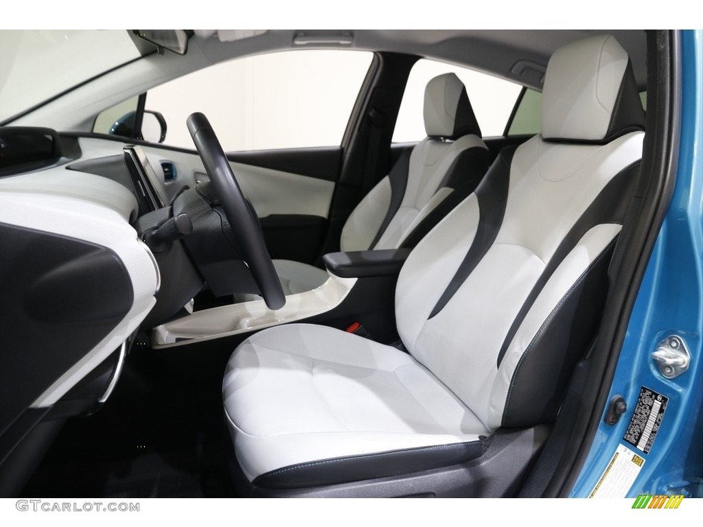 Moonstone Interior 2019 Toyota Prius Prime Premium Photo #145154389