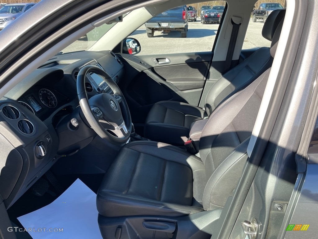 2016 Volkswagen Tiguan R-Line 4MOTION Front Seat Photos