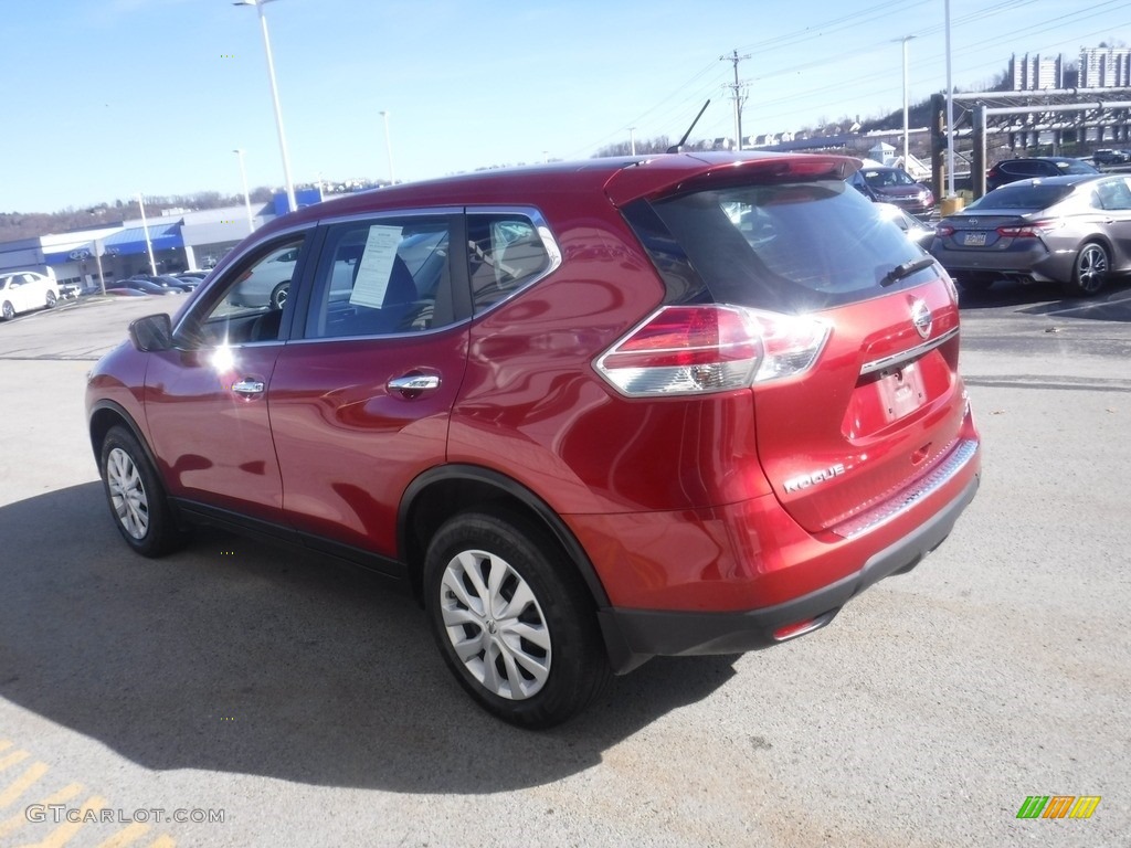 2014 Rogue S AWD - Cayenne Red / Charcoal photo #6