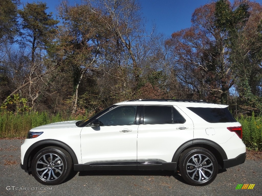 Star White Metallic Tri-Coat Ford Explorer