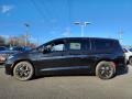 2022 Brilliant Black Crystal Pearl Chrysler Pacifica Hybrid Touring L  photo #3