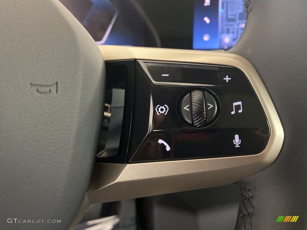 2023 BMW iX xDrive50 Steering Wheel Photos