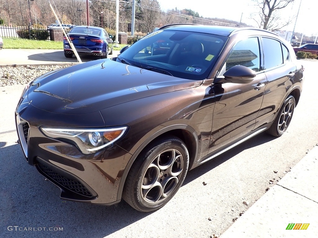 2018 Alfa Romeo Stelvio Sport AWD Exterior Photos